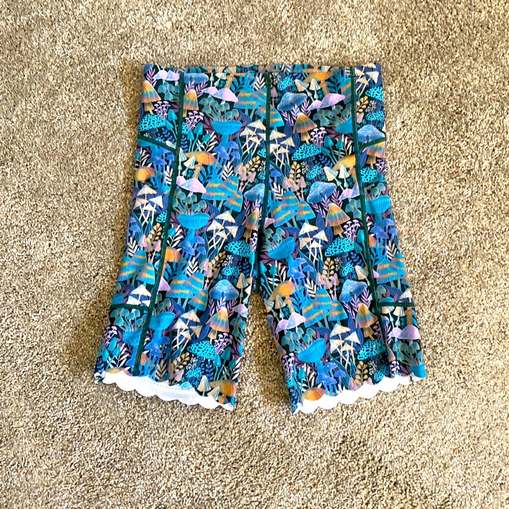Shredly Biker Bella Short